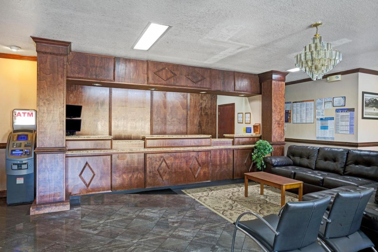 Zen Living Suites Extended Stay - Jacksonville - University Blvd Esterno foto